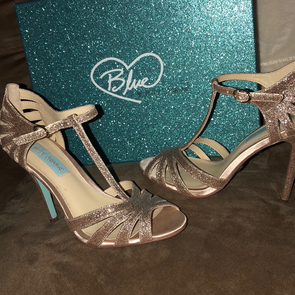 Gold heels size 6.5